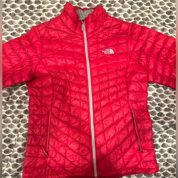The North Face coral jacket - Picture 2 of 5